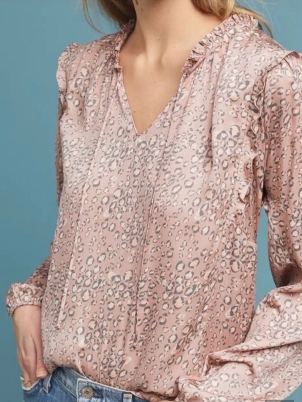 Dolan Anthrpology Dusty Pink Ruffled V Neck Blouse Women's Size XS
